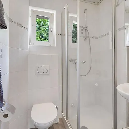 Moderne Traumwohnung Mit Traumgarten