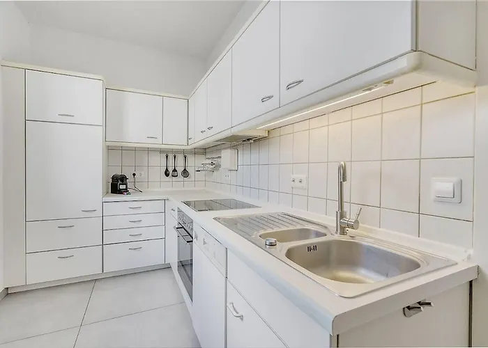 Moderne Traumwohnung Mit Traumgarten Apartamento