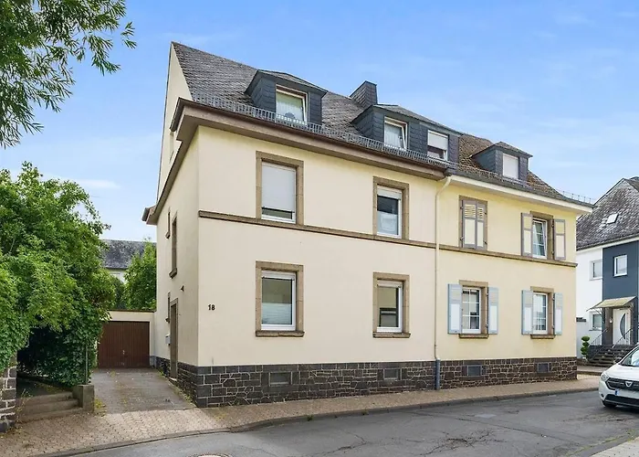 Apartment Moderne Traumwohnung Mit Traumgarten Mayen
