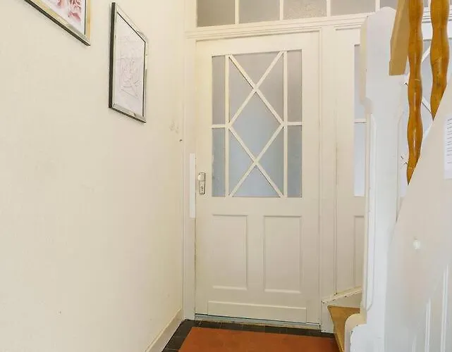 Moderne Traumwohnung Mit Traumgarten