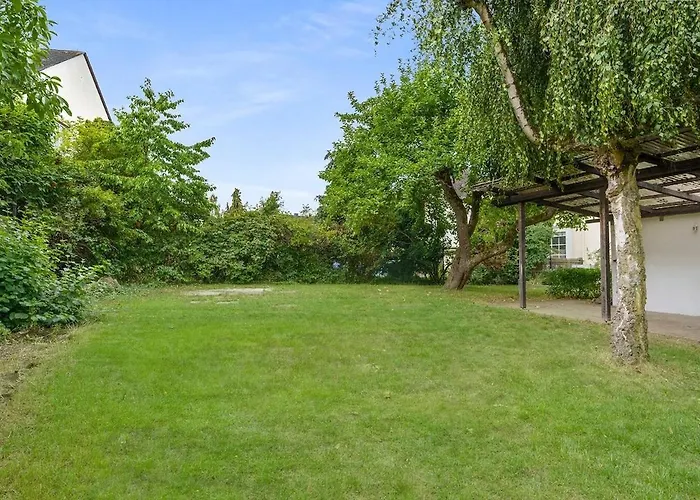 Moderne Traumwohnung Mit Traumgarten Apartment